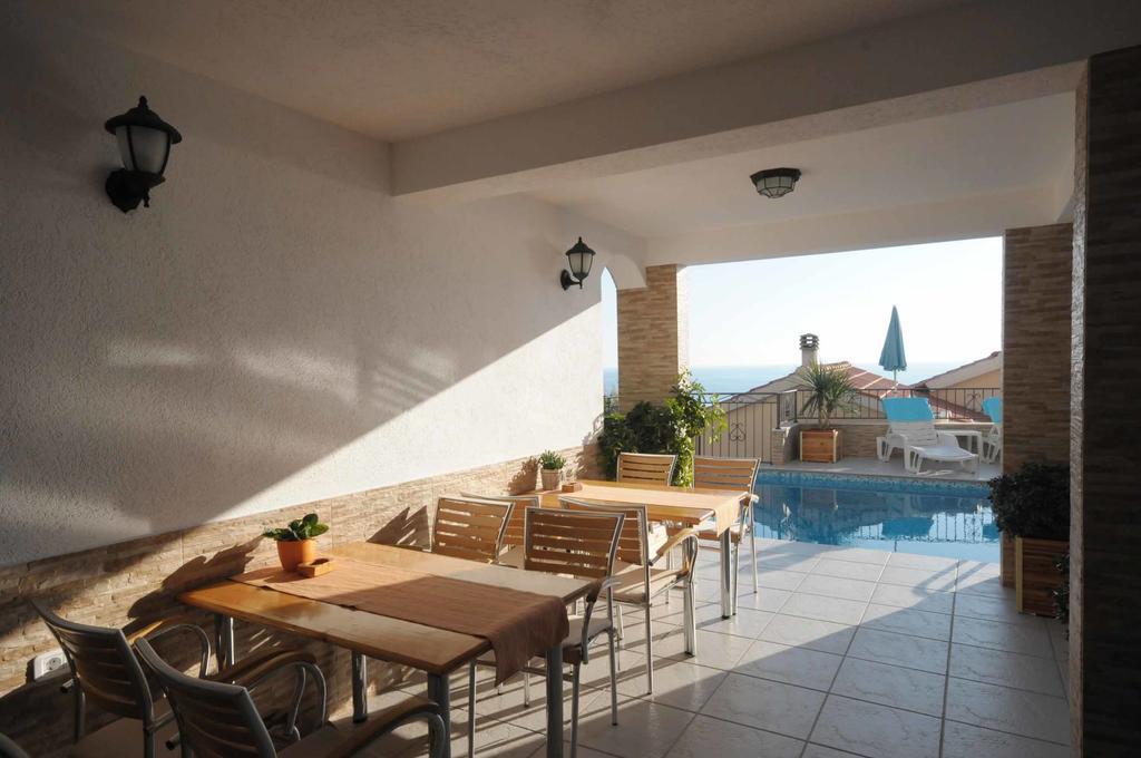 Apartments Leut Sveti Stefan Luaran gambar