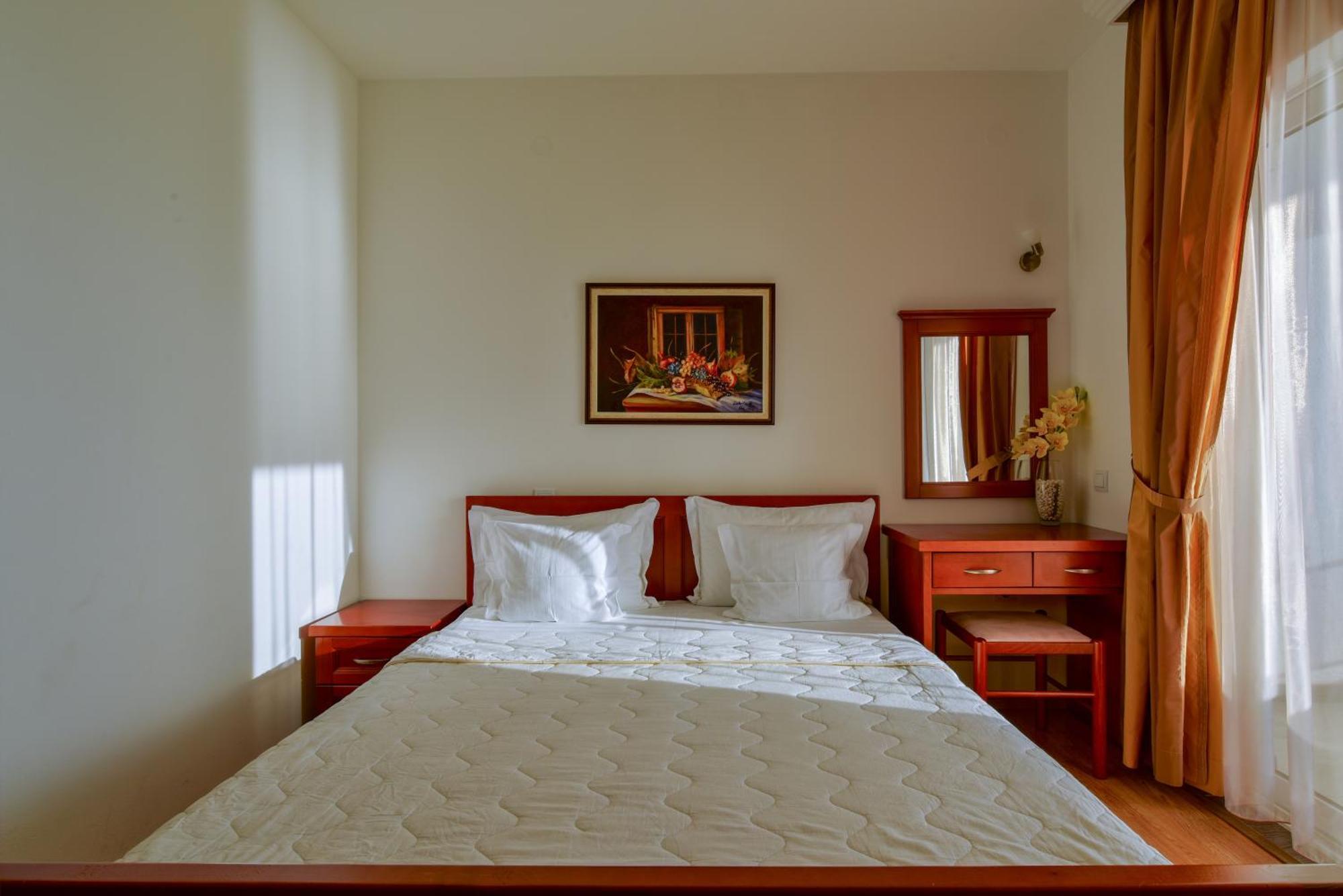 Apartments Leut Sveti Stefan Luaran gambar