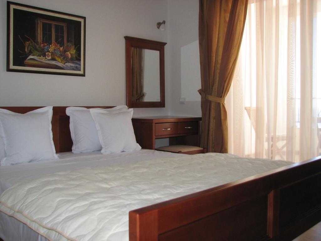 Apartments Leut Sveti Stefan Bilik gambar