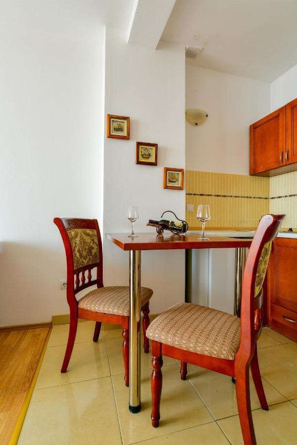 Apartments Leut Sveti Stefan Luaran gambar